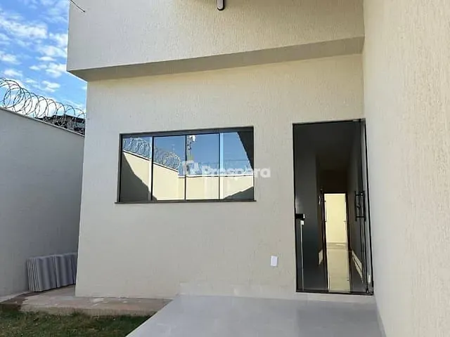 Casa 2 quartos e 2 banheiros, à venda, no bairro Residencial Portinari em Goiânia