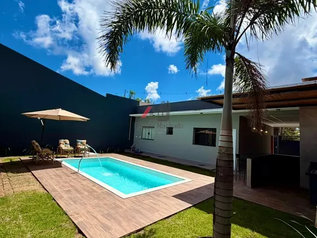 Casa com 252m² 2 quartos e 1 banheiro, à venda, no bairro Residencial Cokeiral em Arapongas