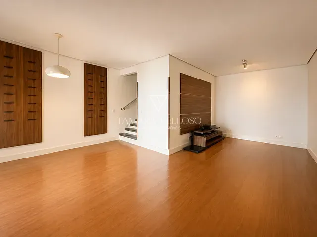 Casa com 221m² 3 quartos e 3 banheiros, à venda, no bairro Vila Suissa em Mogi das Cruzes