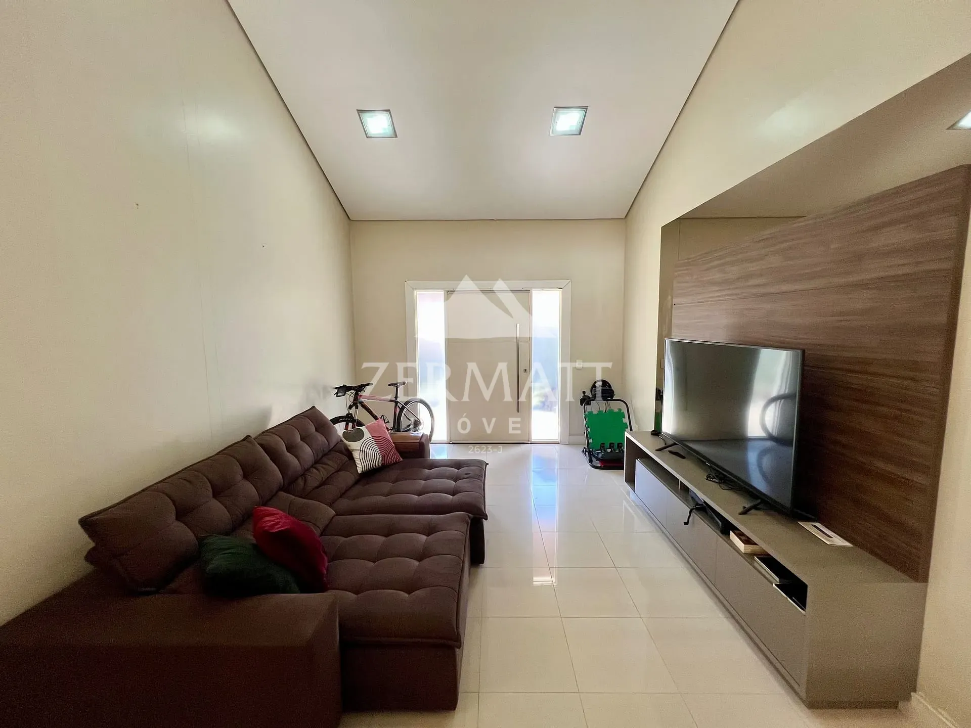 Exclusiva Casa c/ Piscina Aquecida e Energia Solar - Conforto, Tecnologia e Sofisticação em um só — foto 4
