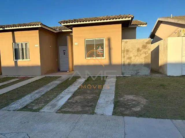 Casa 2 quartos e 1 banheiro, à venda ou para alugar, no bairro Três Vendas em Pelotas