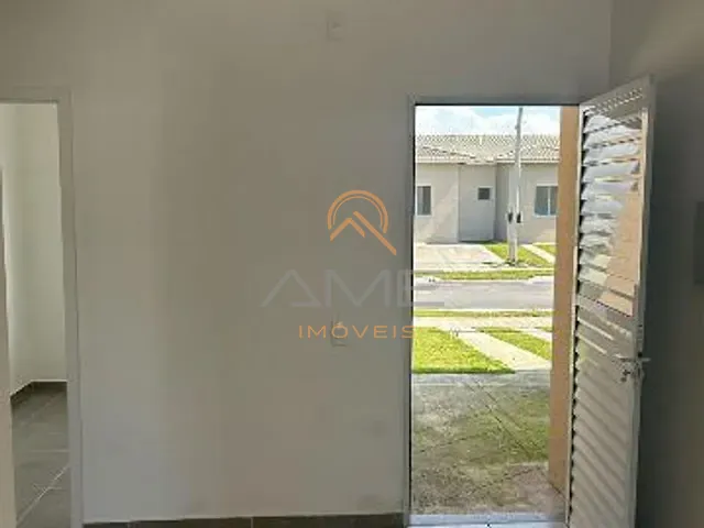 Casa 2 quartos e 1 banheiro, à venda ou para alugar, no bairro Três Vendas em Pelotas