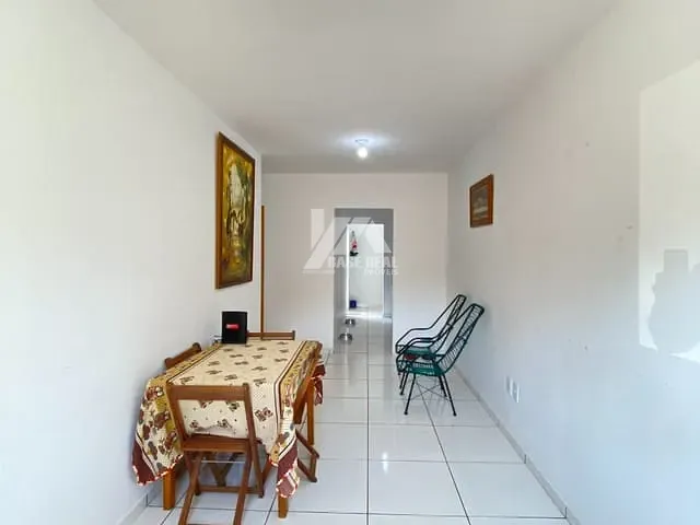 Casa com 110m² 3 quartos e 1 banheiro, à venda, no bairro Cara-Cara em Ponta Grossa