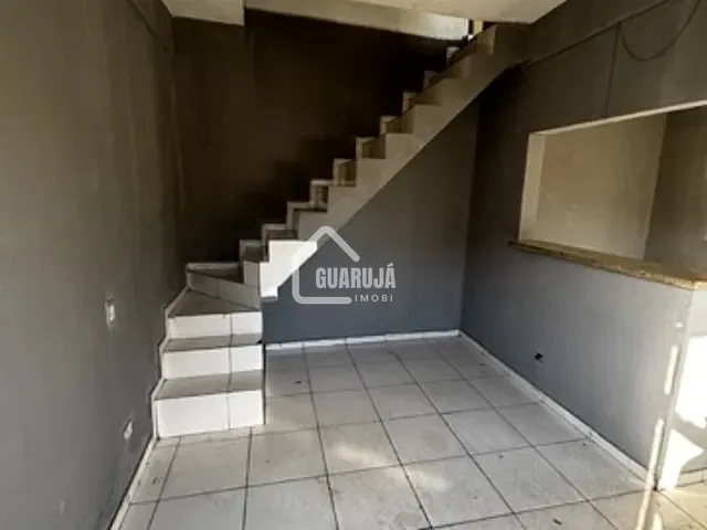 Casa 2 quartos e 2 banheiros, à venda, no bairro Jardim Boa Esperança (Vicente de Carvalho) em Guarujá
