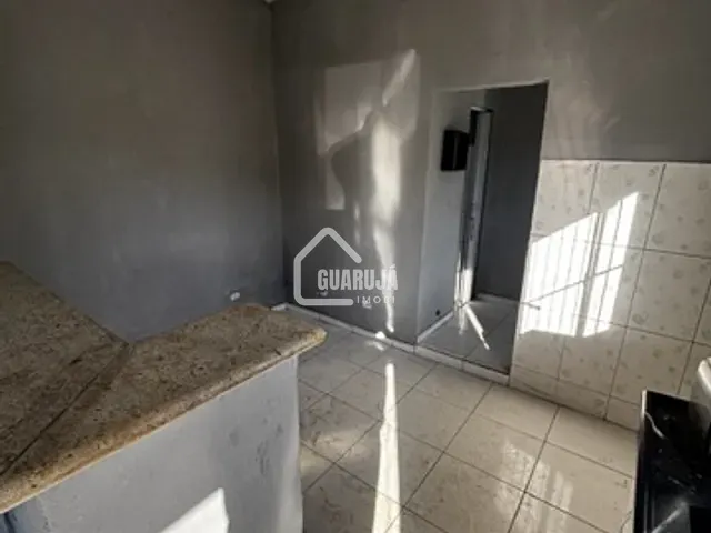 Casa 2 quartos e 2 banheiros, à venda, no bairro Jardim Boa Esperança (Vicente de Carvalho) em Guarujá