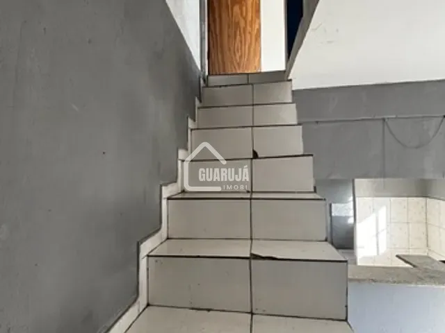 Casa 2 quartos e 2 banheiros, à venda, no bairro Jardim Boa Esperança (Vicente de Carvalho) em Guarujá