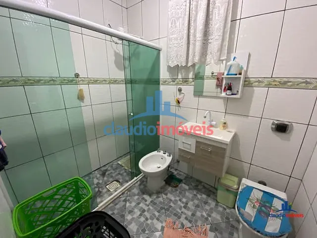 Casa com 300m² 3 quartos e 2 banheiros, à venda, no bairro Nossa Senhora Aparecida em Barra Mansa