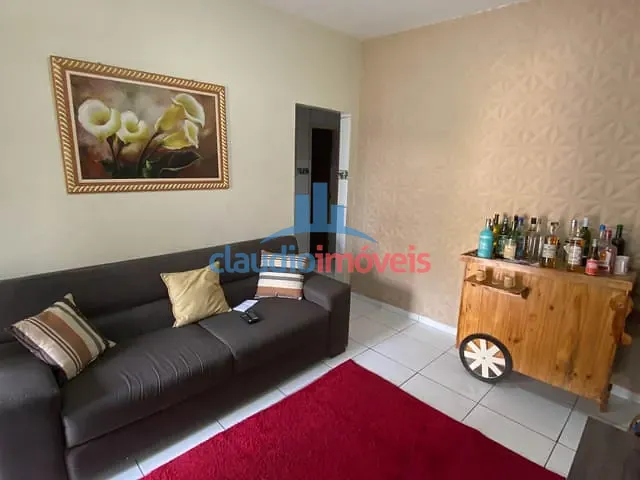 Casa com 300m² 3 quartos e 2 banheiros, à venda, no bairro Nossa Senhora Aparecida em Barra Mansa