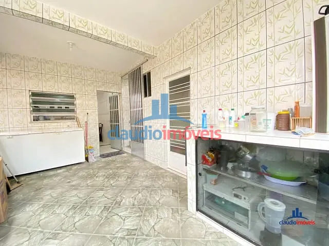 Casa com 300m² 3 quartos e 2 banheiros, à venda, no bairro Nossa Senhora Aparecida em Barra Mansa