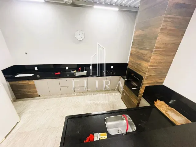 Casa com 250m² 1 quarto e 2 banheiros, à venda, no bairro Jardim dos Manacás em Santa Bárbara D'Oeste