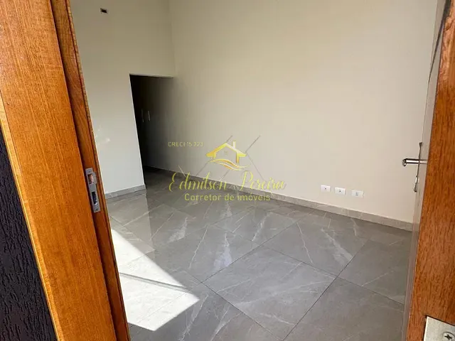 Casa com 125m² 3 quartos e 1 banheiro, à venda, no bairro Residencial Vila Romana em Londrina