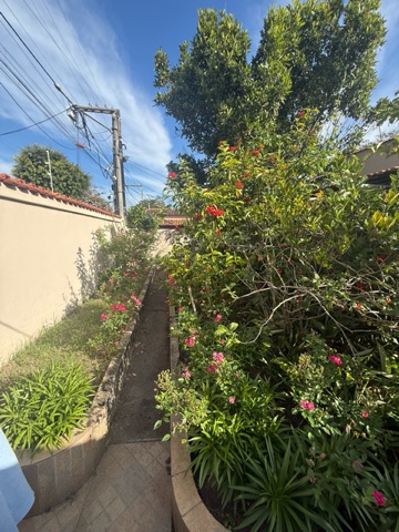 Casa 2 quartos e 2 banheiros, para alugar, no bairro Jardim Atlântico Oeste (Itaipuaçu) em Maricá