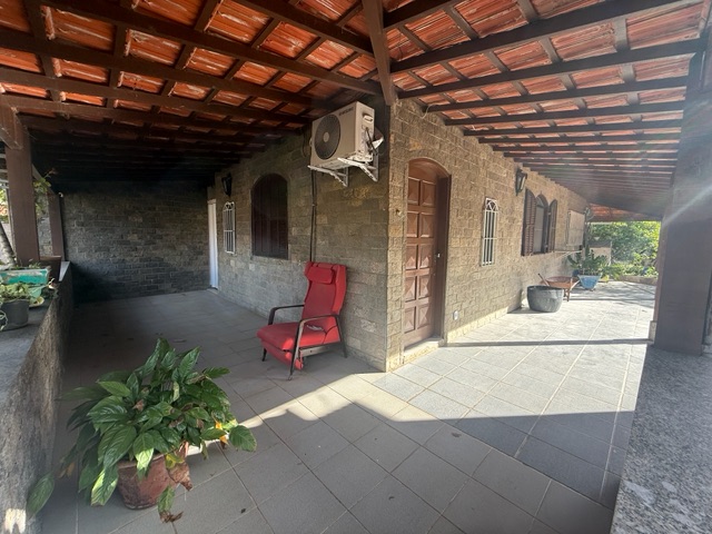 Casa 2 quartos e 2 banheiros, para alugar, no bairro Jardim Atlântico Oeste (Itaipuaçu) em Maricá