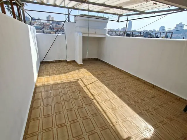 Casa 2 quartos e 1 banheiro, para alugar, no bairro Vila Nivi em São Paulo