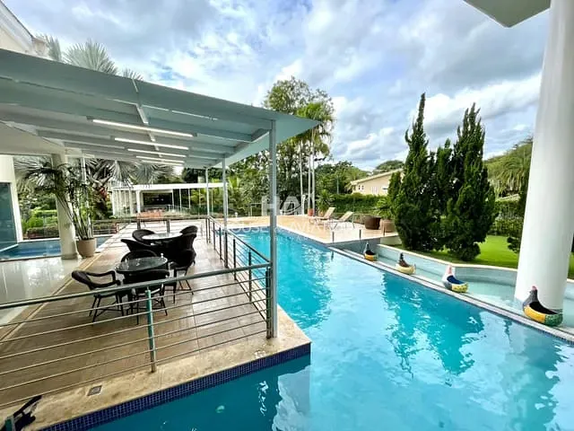 Casa com 2963m² 5 quartos e 8 banheiros, à venda, no bairro Residencial Aldeia do Vale em Goiânia