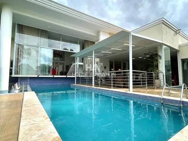 Casa com 2963m² 5 quartos e 8 banheiros, à venda, no bairro Residencial Aldeia do Vale em Goiânia