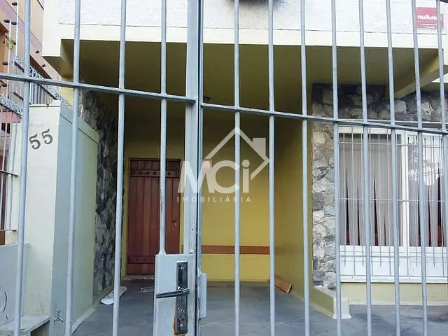 Casa com 240m² 4 quartos e 3 banheiros, à venda, no bairro Três Vendas em Pelotas
