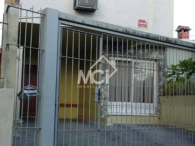 Casa com 240m² 4 quartos e 3 banheiros, à venda, no bairro Três Vendas em Pelotas