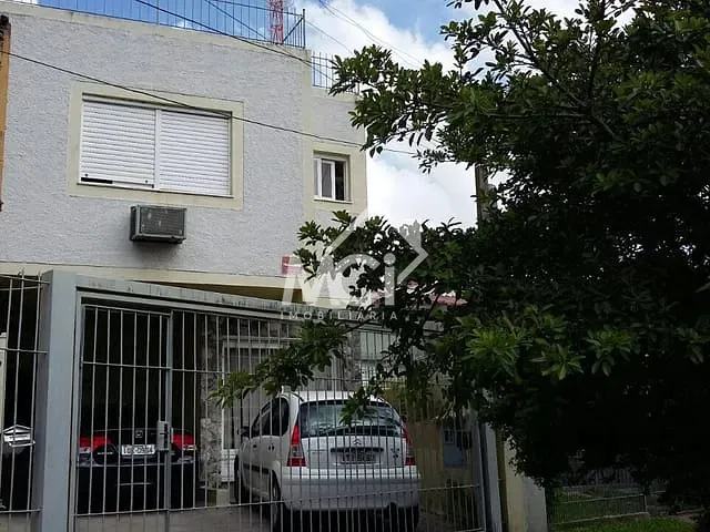 Casa com 240m² 4 quartos e 3 banheiros, à venda, no bairro Três Vendas em Pelotas