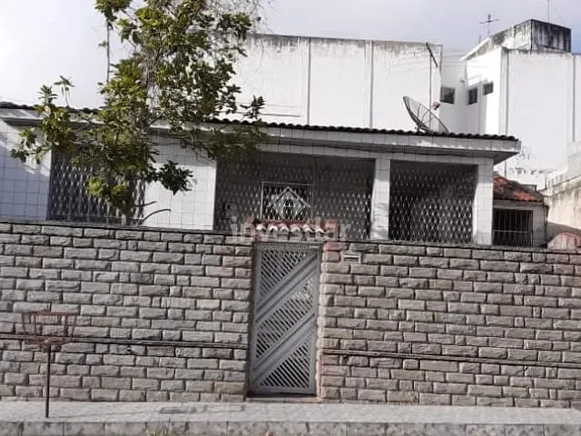 Casa com 385m² 5 quartos e 1 banheiro, à venda, no bairro São José em Campina Grande