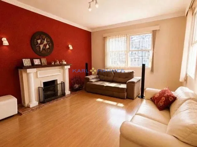 Casa com 37974m² 4 quartos e 3 banheiros, à venda, no bairro Cascatinha em Petrópolis