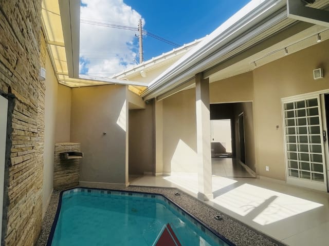 Casa com 404m² 3 quartos e 4 banheiros, à venda, no bairro Jardim Noêmia em Franca