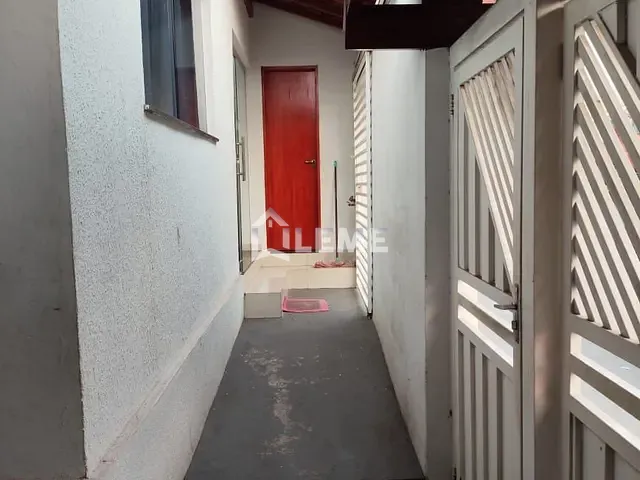 Casa com 320m² 2 quartos e 2 banheiros, à venda, no bairro Vila Santa Rosa em Mococa
