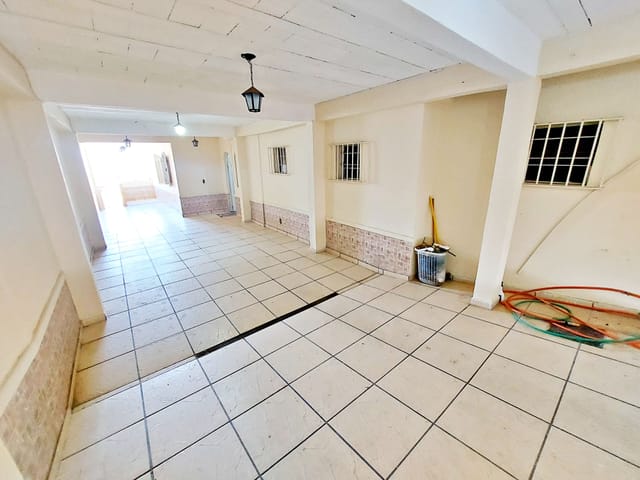 Foto do Casa - Casa 03 quartos para aluguel no bairro Madre Gertrudes | Laris imóveis