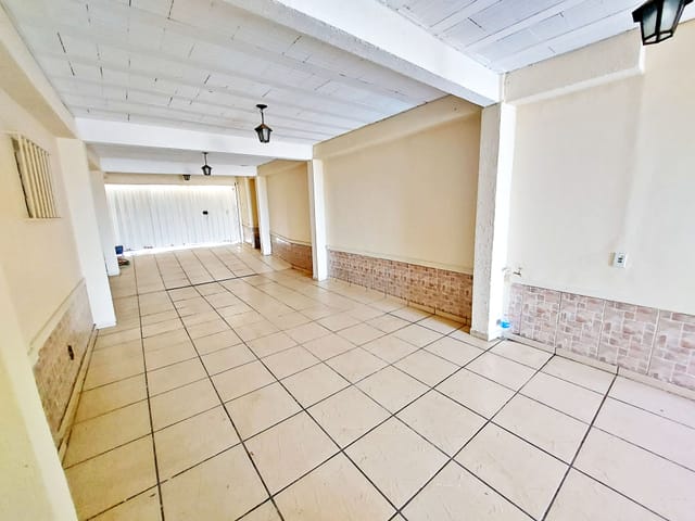 Foto do Casa - Casa 03 quartos para aluguel no bairro Madre Gertrudes | Laris imóveis