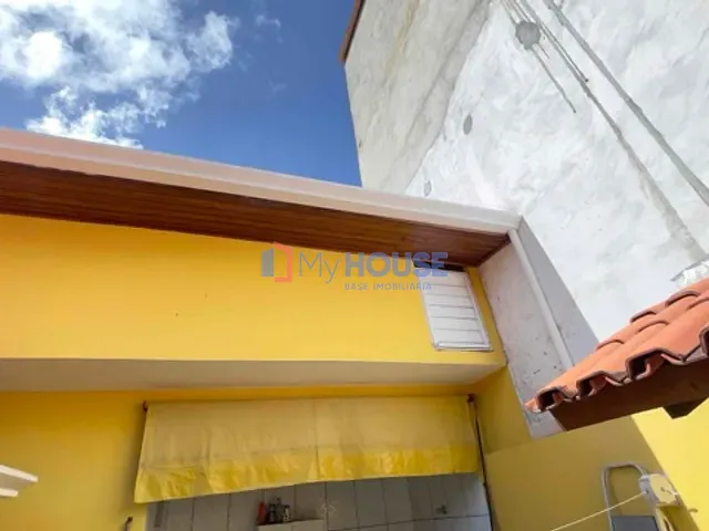 Casa com 200m² 2 quartos e 2 banheiros, à venda, no bairro Hernani Sá em Ilhéus