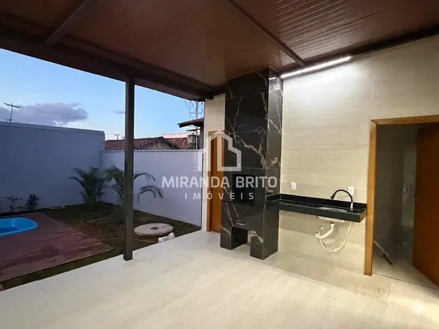 Casa 3 quartos e 3 banheiros, à venda, no bairro Setor Garavelo em Aparecida de Goiânia