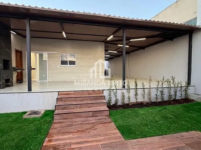 Casa 3 quartos e 3 banheiros, à venda, no bairro Setor Garavelo em Aparecida de Goiânia