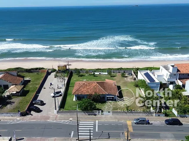 Casa 3 quartos e 2 banheiros, para alugar, no bairro Salinas em Balneário Barra do Sul