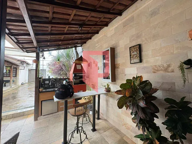 Casa 3 quartos e 2 banheiros, à venda, no bairro Alto Caiçaras em Belo Horizonte