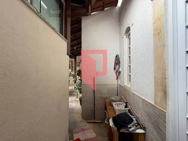 Casa 3 quartos e 2 banheiros, à venda, no bairro Alto Caiçaras em Belo Horizonte