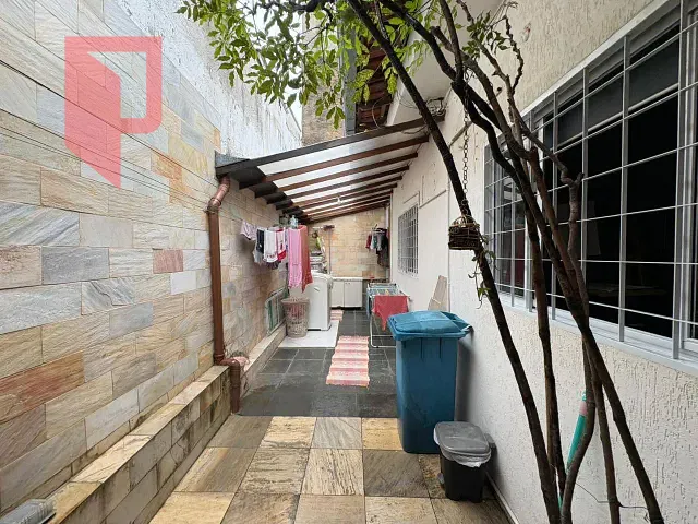 Casa 3 quartos e 2 banheiros, à venda, no bairro Caiçaras em Belo Horizonte