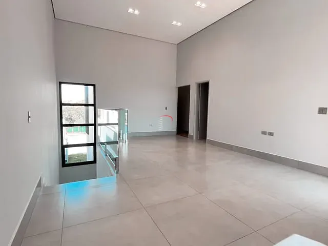 Casa com 264m² 3 quartos e 6 banheiros, à venda, no bairro Conjunto Habitacional Alexandre Urbanas em Londrina