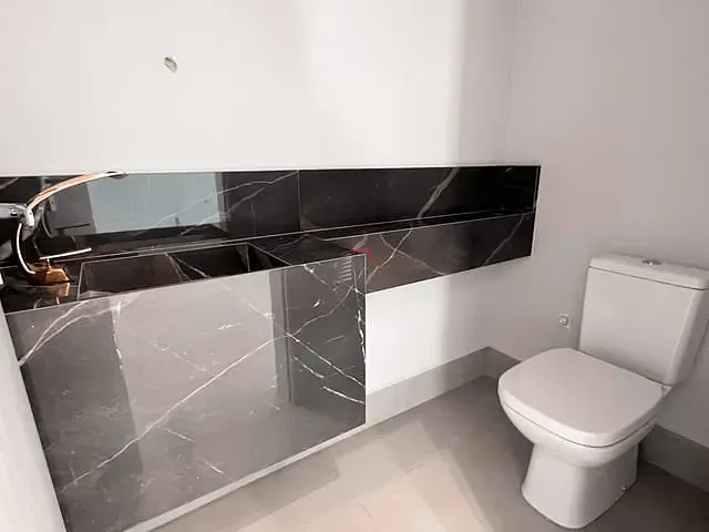 Casa com 264m² 3 quartos e 6 banheiros, à venda, no bairro Conjunto Habitacional Alexandre Urbanas em Londrina