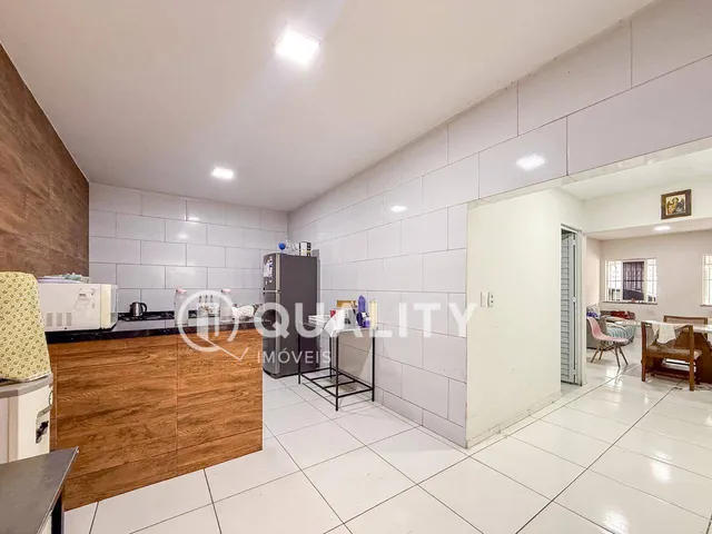 Casa com 110m² 4 quartos e 4 banheiros, à venda, no bairro Jóquei Clube em Fortaleza