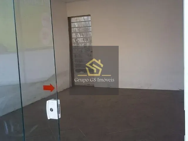 Casa com 300m² 4 quartos e 2 banheiros, para alugar, no bairro Vila Bissoto em Valinhos