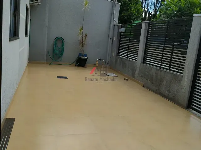 Casa 2 quartos e 3 banheiros, à venda, no bairro Conjunto Flamingos III em Arapongas