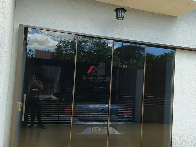 Casa 2 quartos e 3 banheiros, à venda, no bairro Conjunto Flamingos III em Arapongas
