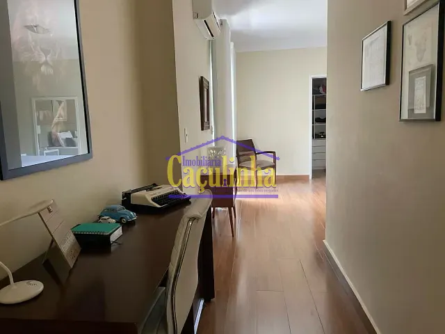 Casa com 1000m² 4 quartos e 4 banheiros, à venda, no bairro Centro (Ipiabas) em Barra do Piraí
