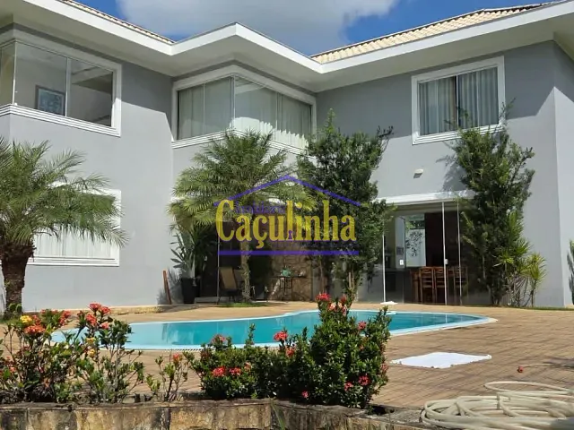Casa com 1000m² 4 quartos e 4 banheiros, à venda, no bairro Centro (Ipiabas) em Barra do Piraí