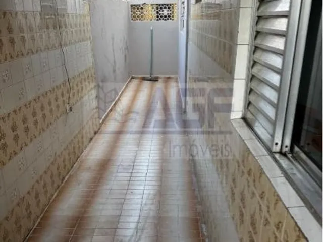 Casa para alugar, no bairro Jardim Miriam em São Paulo
