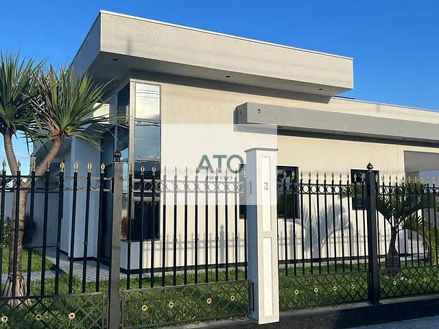 Casa 3 quartos e 2 banheiros, à venda ou para alugar, no bairro areias em Tijucas