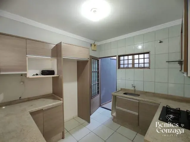 Casa com 163m² 3 quartos e 2 banheiros, à venda, no bairro Parque da Gávea em Maringá