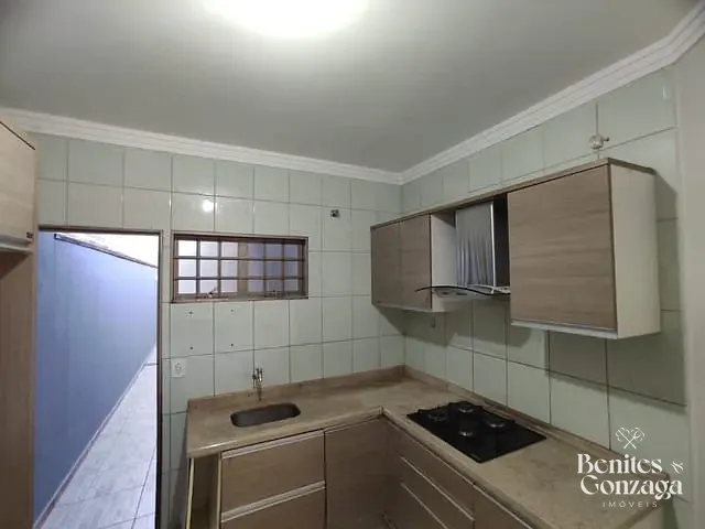 Casa com 163m² 3 quartos e 2 banheiros, à venda, no bairro Parque da Gávea em Maringá