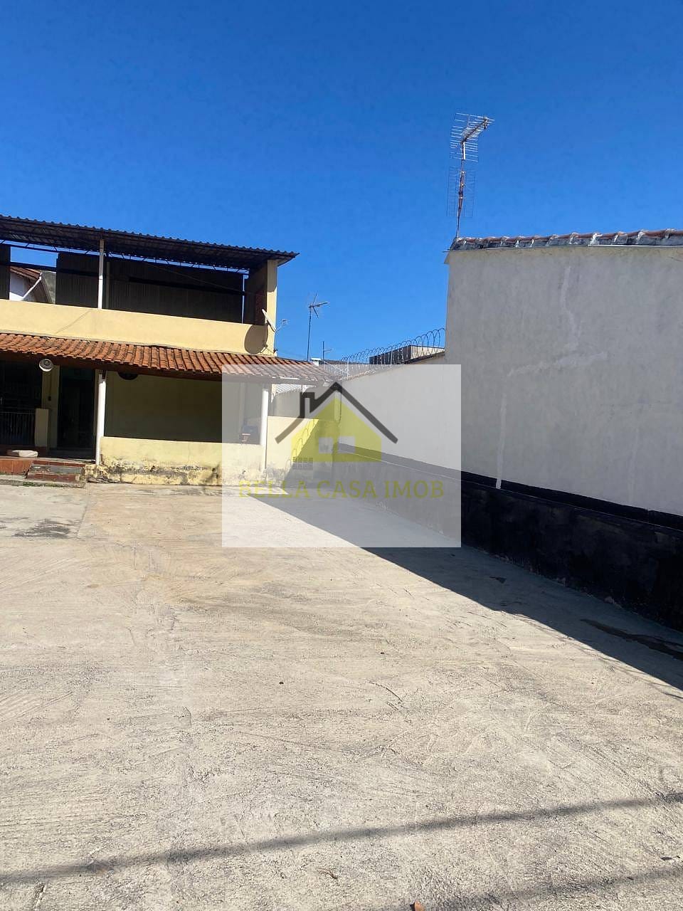 Casa à venda com 2 quartos, 300m² - Foto 3