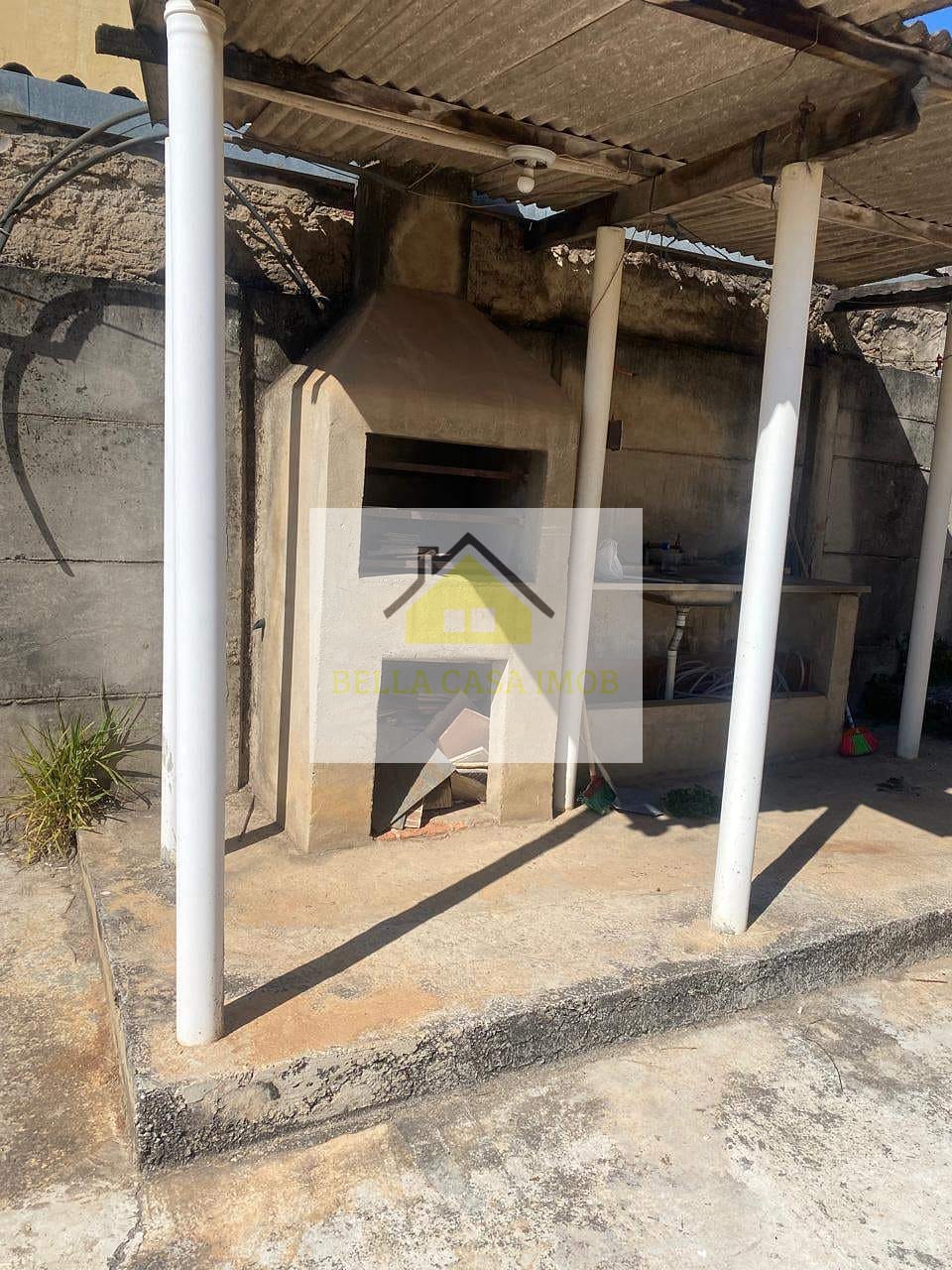 Casa à venda com 2 quartos, 300m² - Foto 4